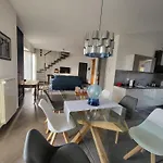 Penthouse Federico With View - Residenza Silvana Βερμπάνια
