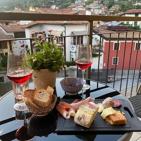 Penthouse Federico With View - Residenza Silvana *