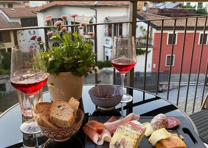 Penthouse Federico With View - Residenza Silvana *